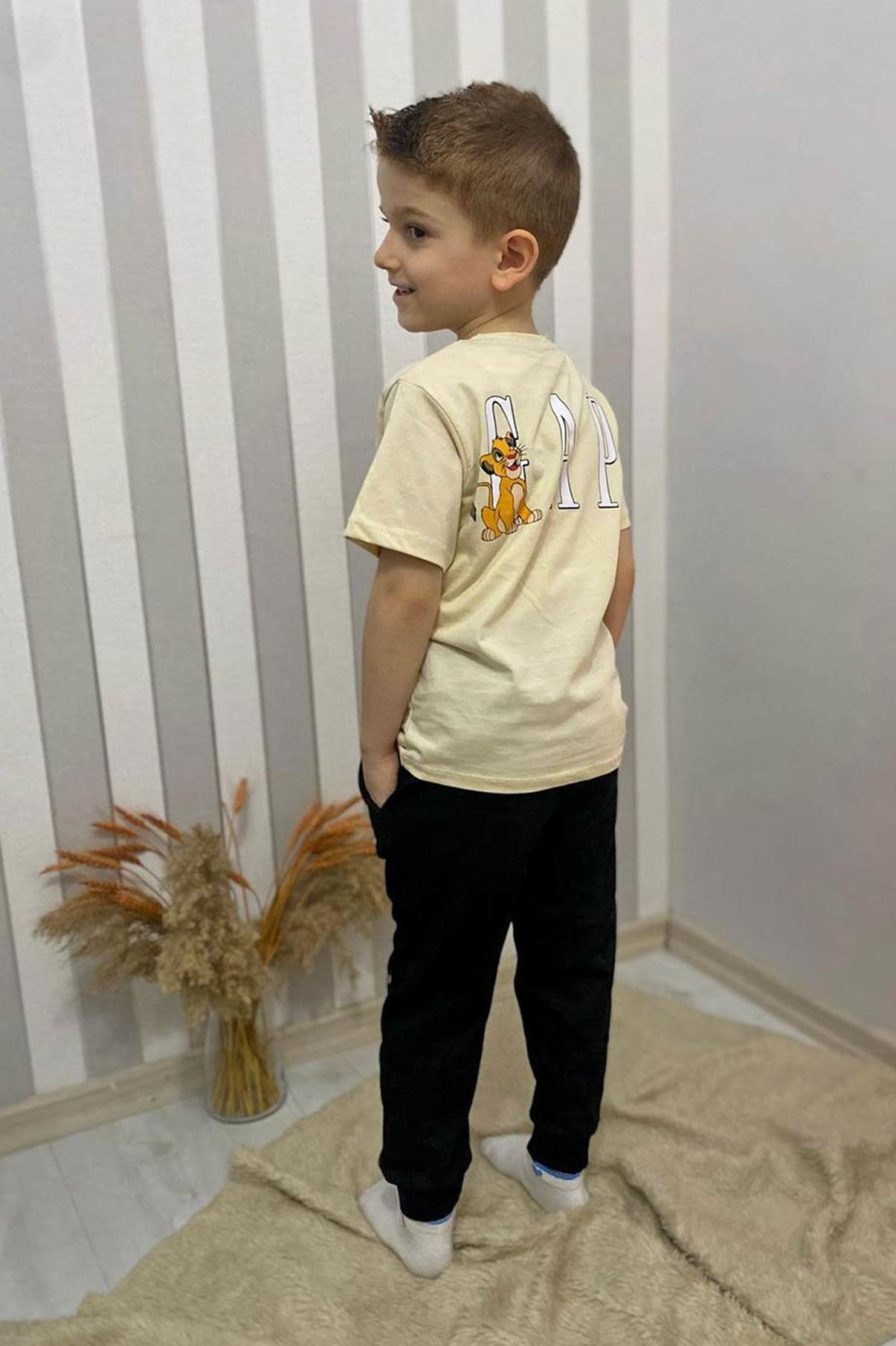 GAP KAREKTER BASKILI MEVSİMLİK 2/8 YAŞ EŞOFMAN TAKIM