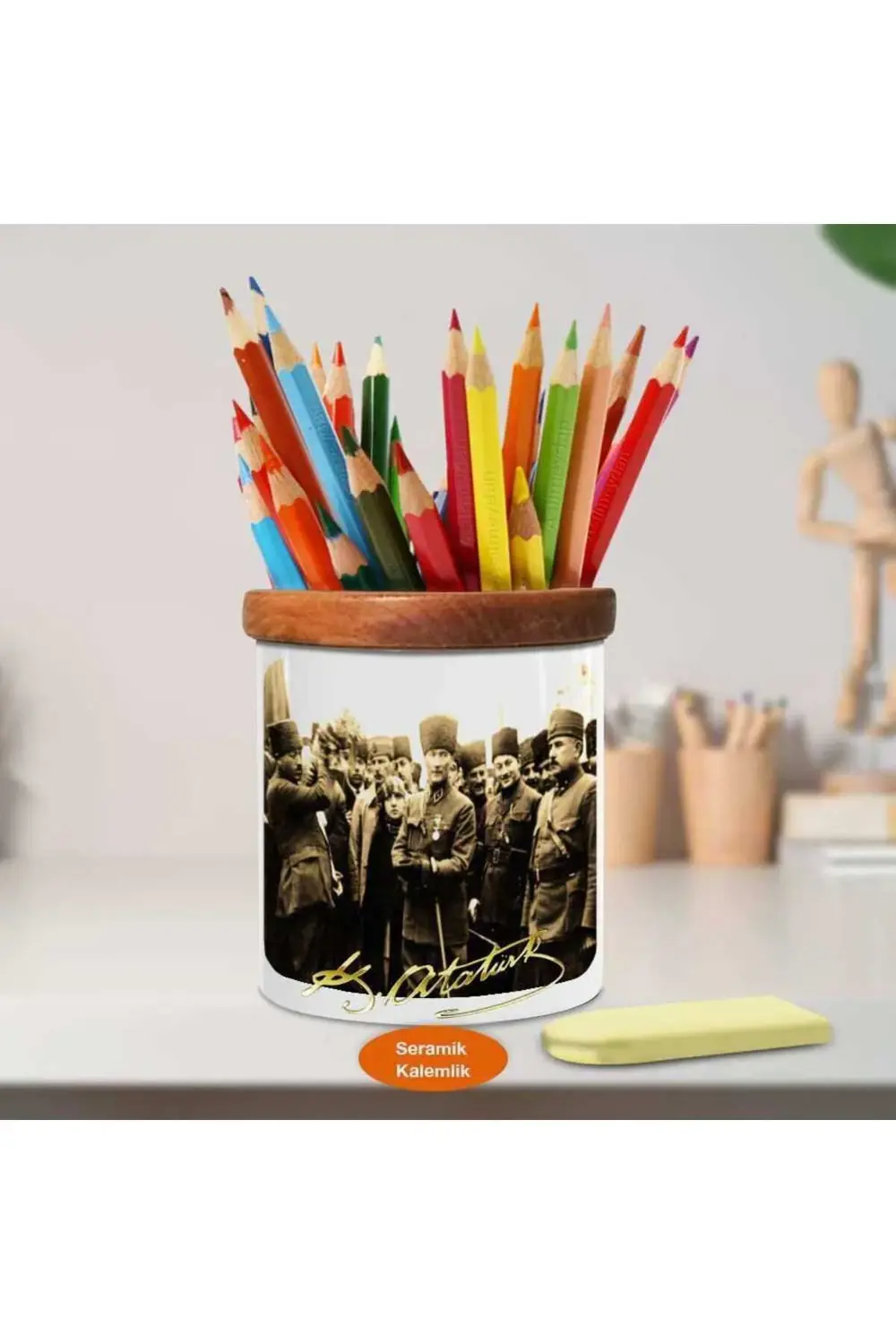 Gazi Mustafa Kemal Atatürk Ahşap Seramik Kalemlik - S287