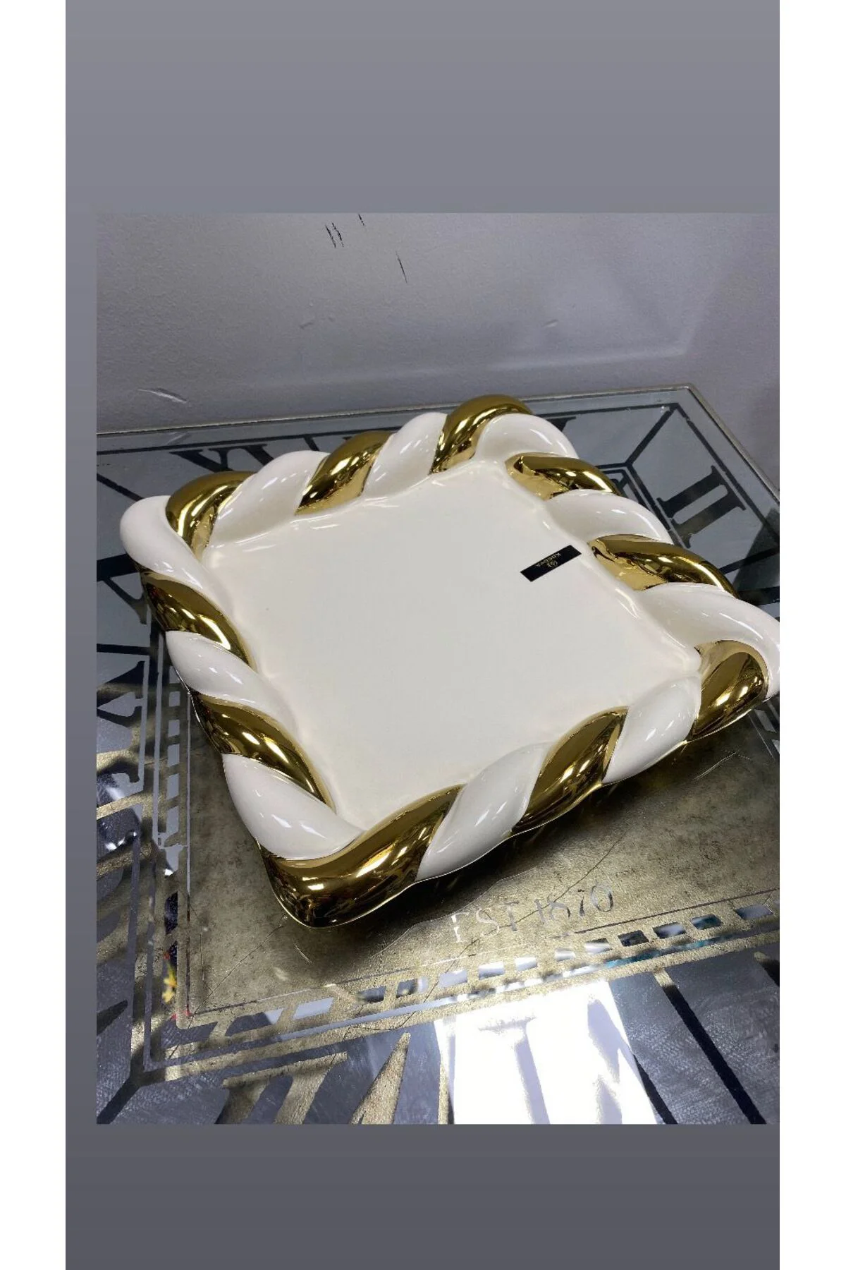 Gebo Gold Detaylı Kare Tabak 28*28*4