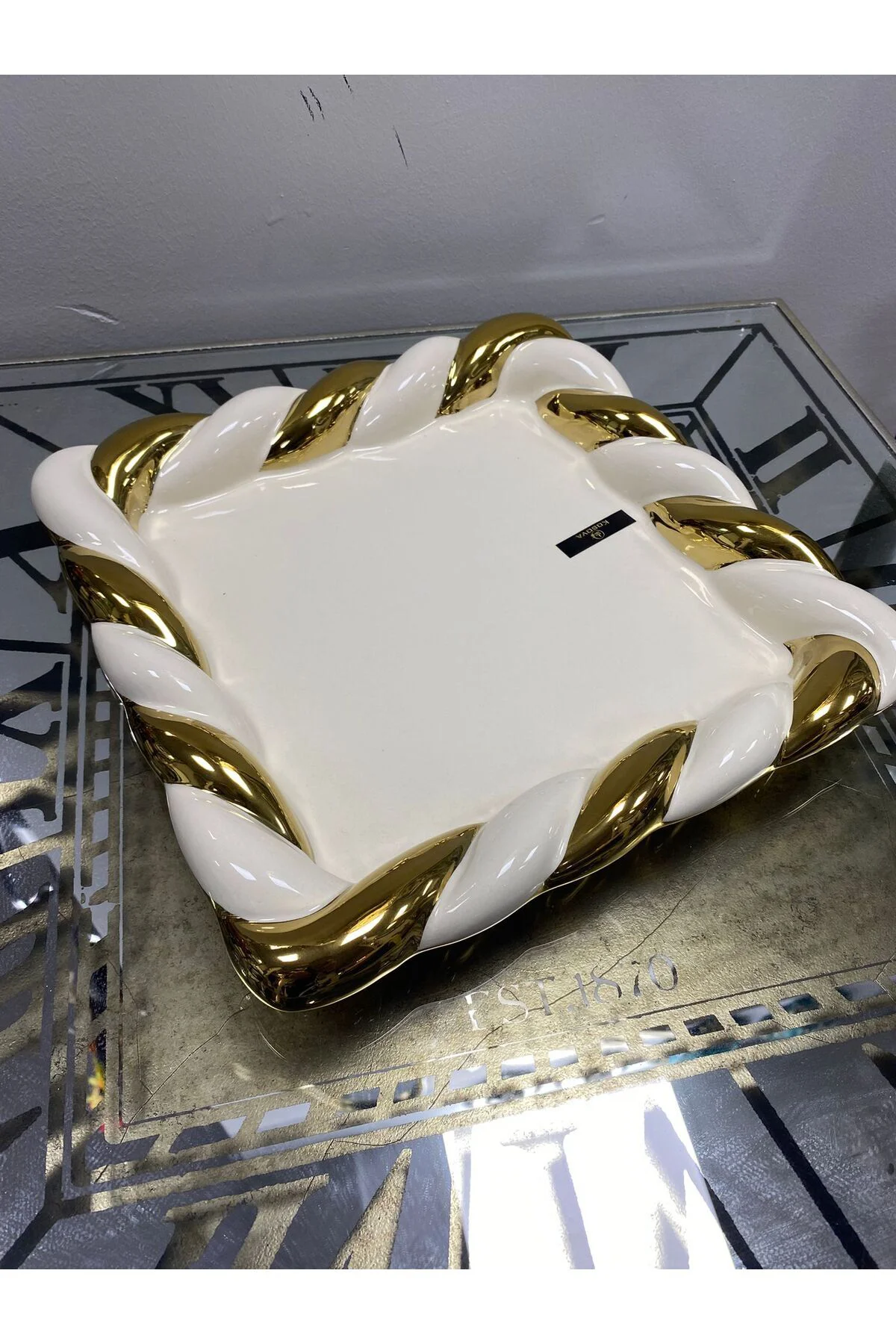 Gebo Gold Detaylı Kare Tabak 28*28*4
