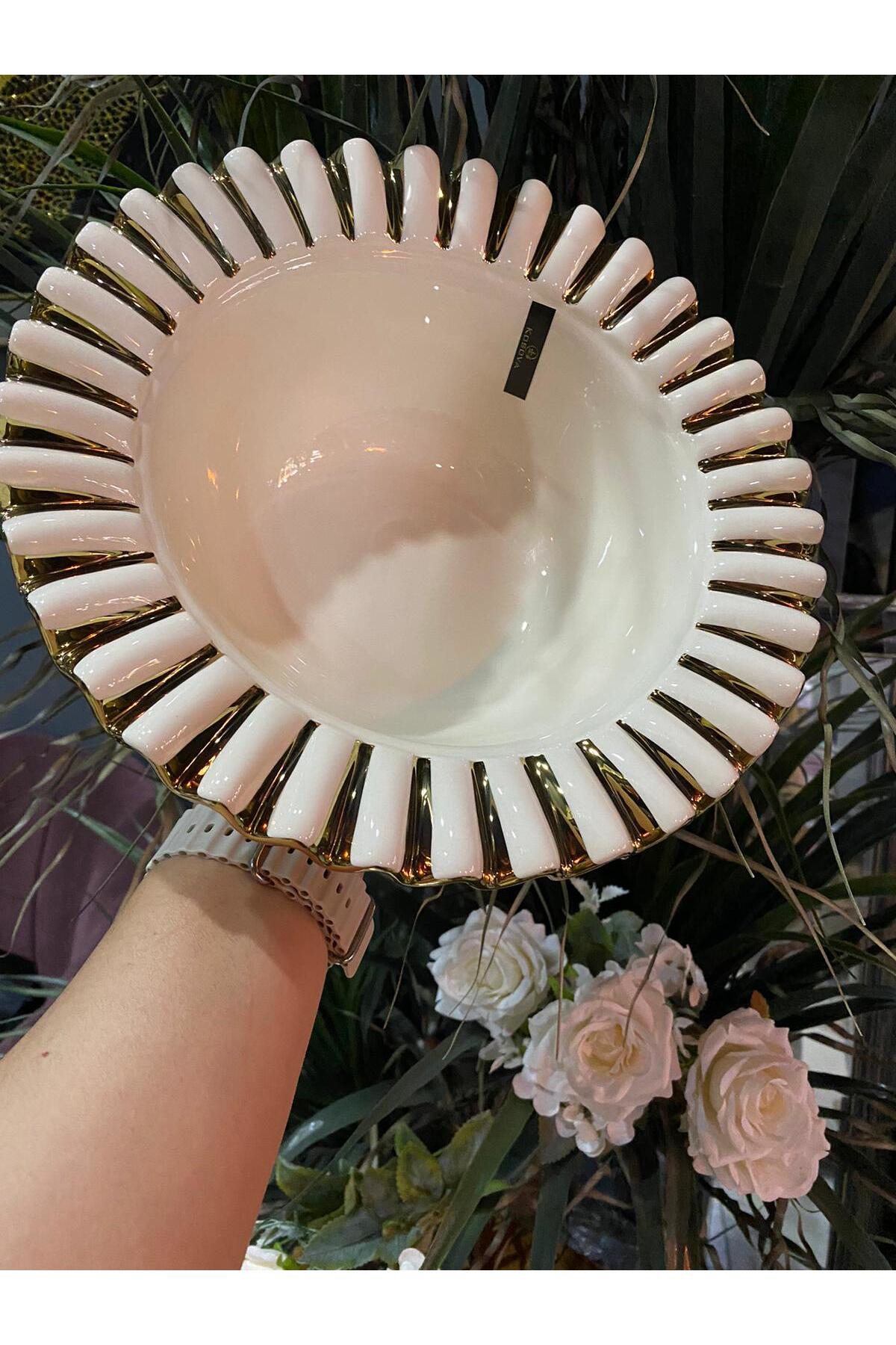 Elif Aksesuar Gebo Porselen Gold Detaylı Yuvarlak Çukur Büyük Servis Kasesi (28