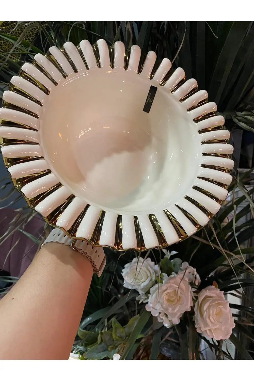 Gebo Porselen Gold Detaylı Yuvarlak Çukur Büyük  Servis Kasesi  (