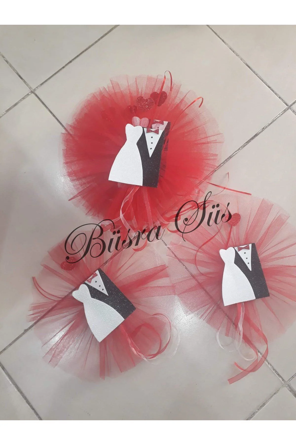 GELİN DAMATLI KALPLİ KIRMIZI KONVOY SÜSÜ 30 LU