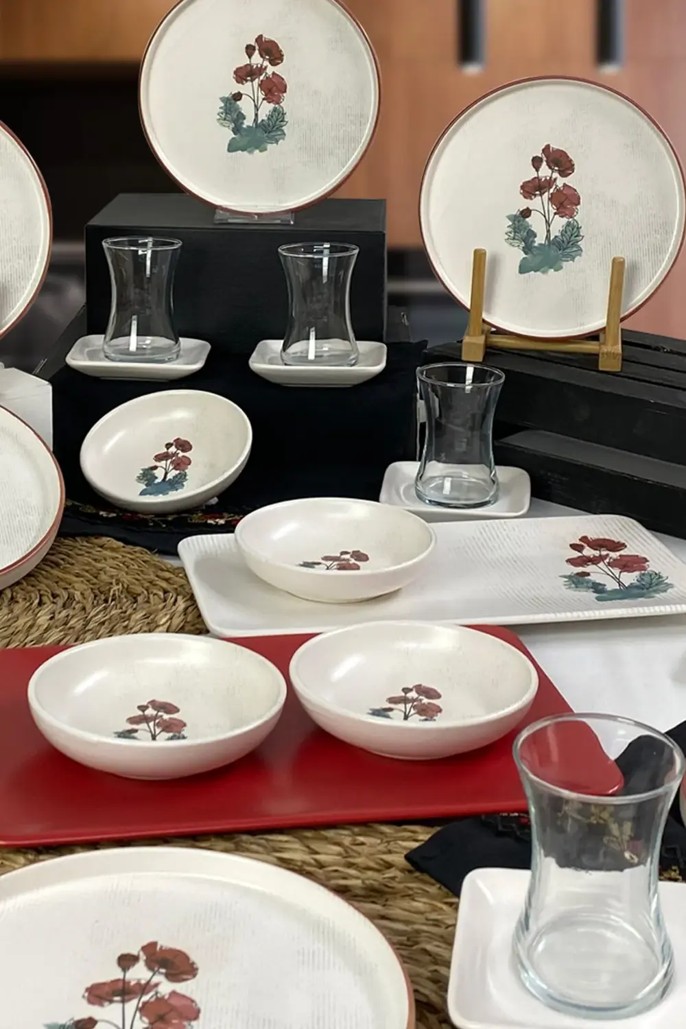 Keramika Gelincik 24 Parça 6 Kişilik Kahvaltı Takımı