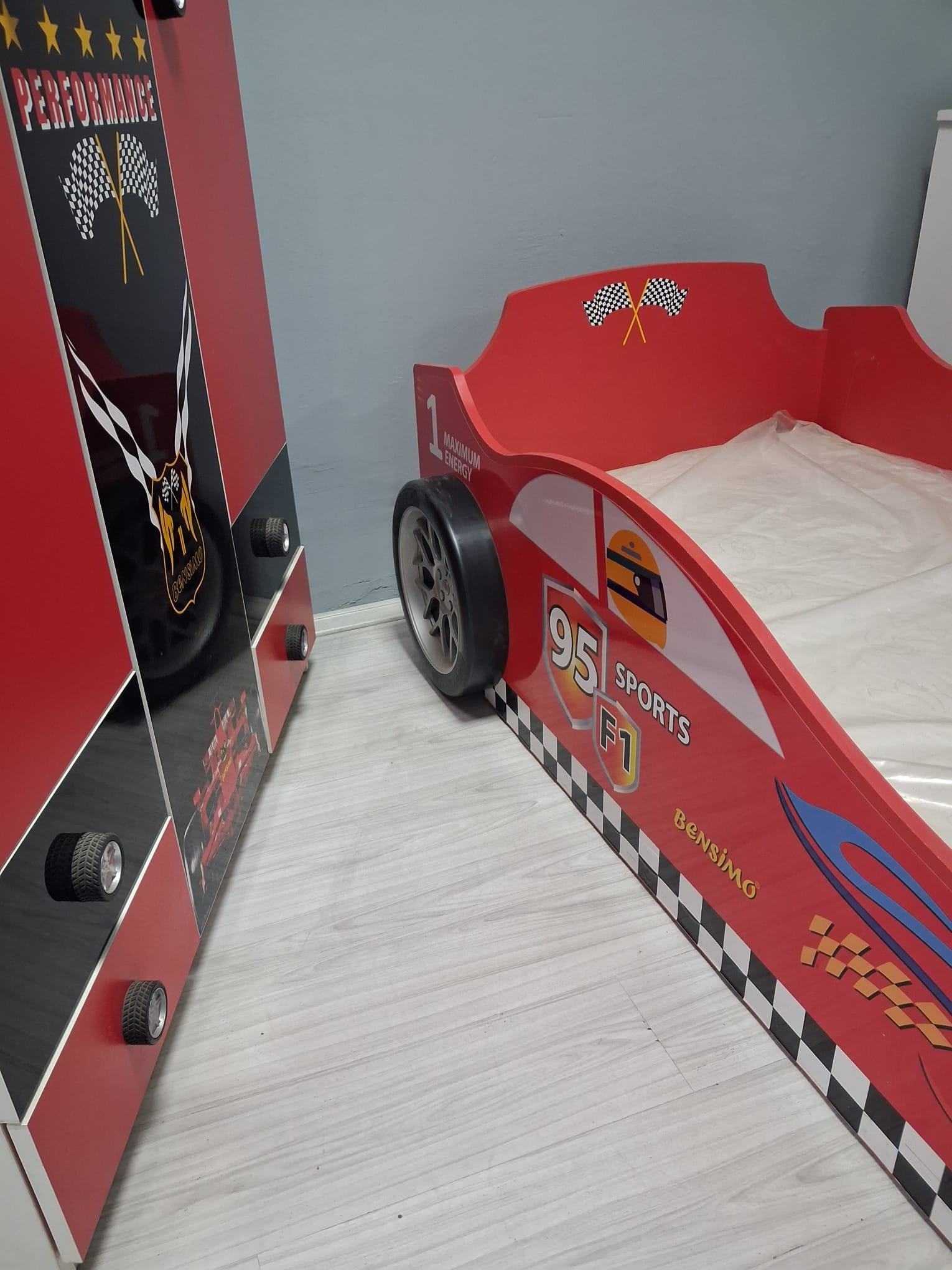 Genç Odası 90652 Formula Takım Dolap Karyola Şifonyer Yatak Demon