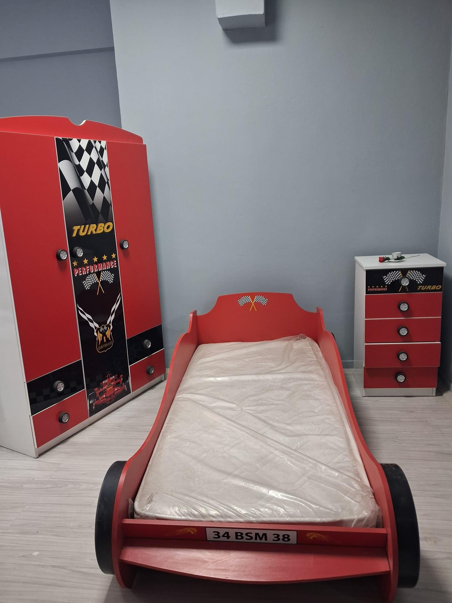 Genç Odası 90652 Formula Takım Dolap Karyola Şifonyer Yatak Demon