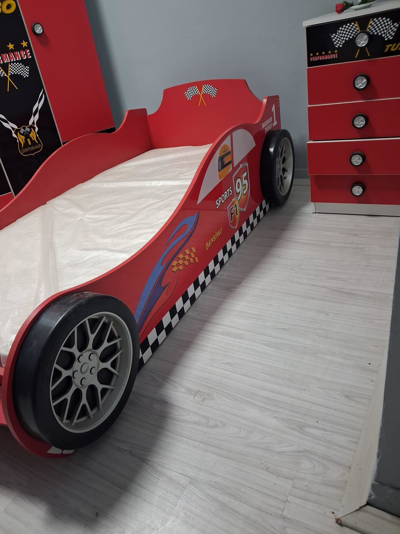 Genç Odası 90652 Formula Takım Dolap Karyola Şifonyer Yatak Demon