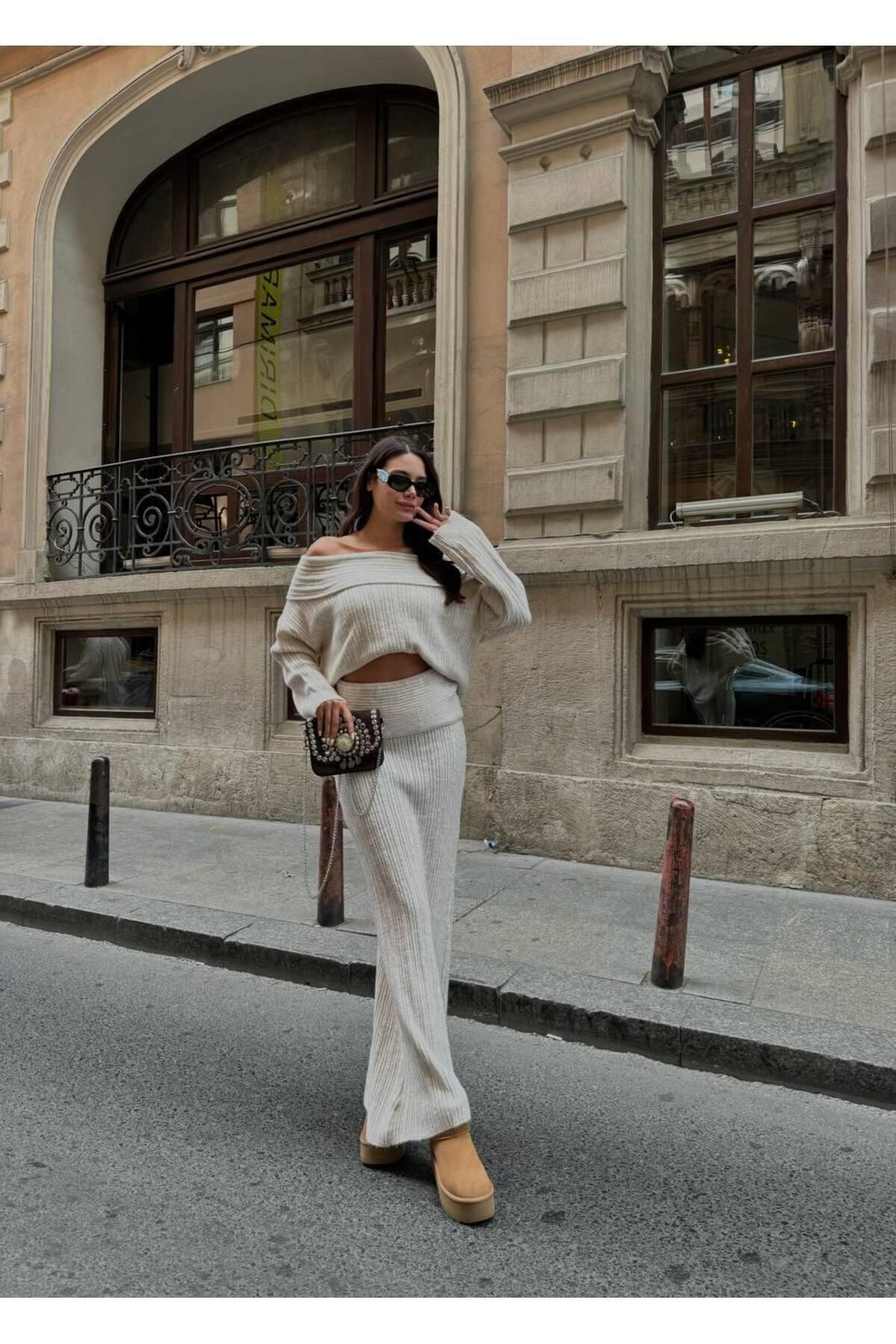 Nzl Tekstil Geniş Straplez Yaka Etekli Kadin Triko Takim