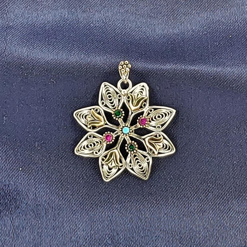 Gevheranss  El Yapimi Zirkon Ve Turkuaz Taşli Lale Motifli Kolye -