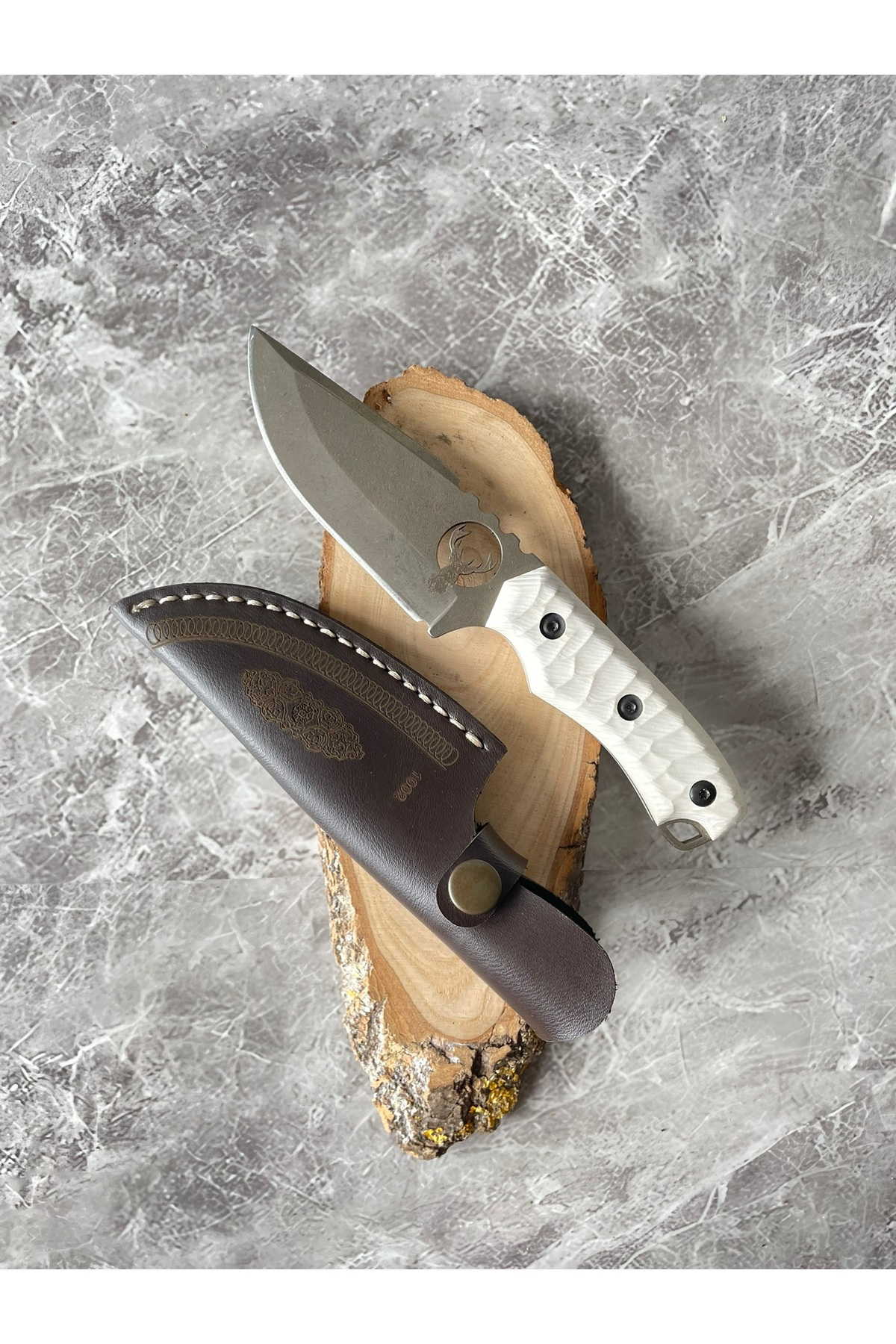 Geyik Desenli El Yapımı Beyaz Kabzeli Kılıflı Kamp ve Av Bıçağı –