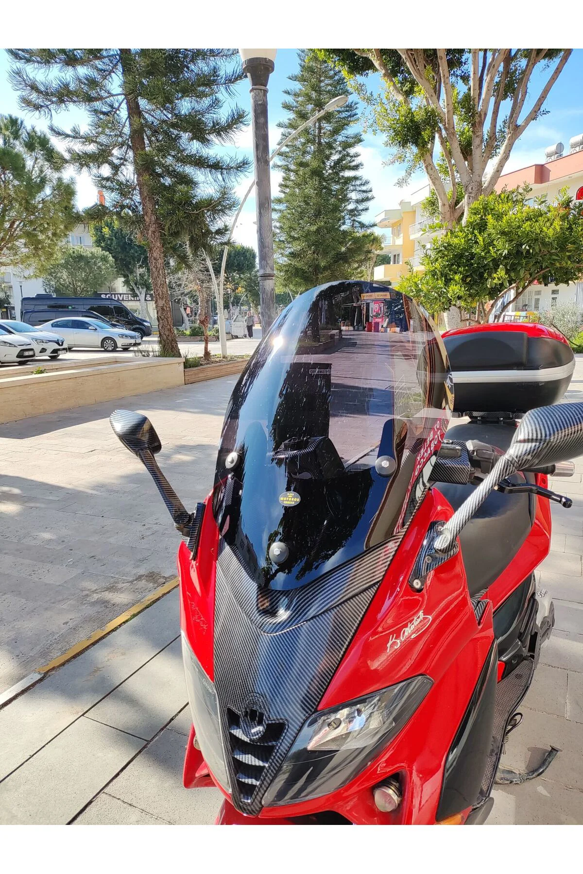 Gilera Nexus 500 Ön Cam 2004-2008 Model 58cm Siyah Renkli 4mm
