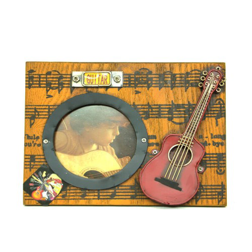 Gitar Temalı El Yapımı Fotoğraf Çerçevesi Gitar Temalı El Yapımı Fotoğraf Çerçevesi