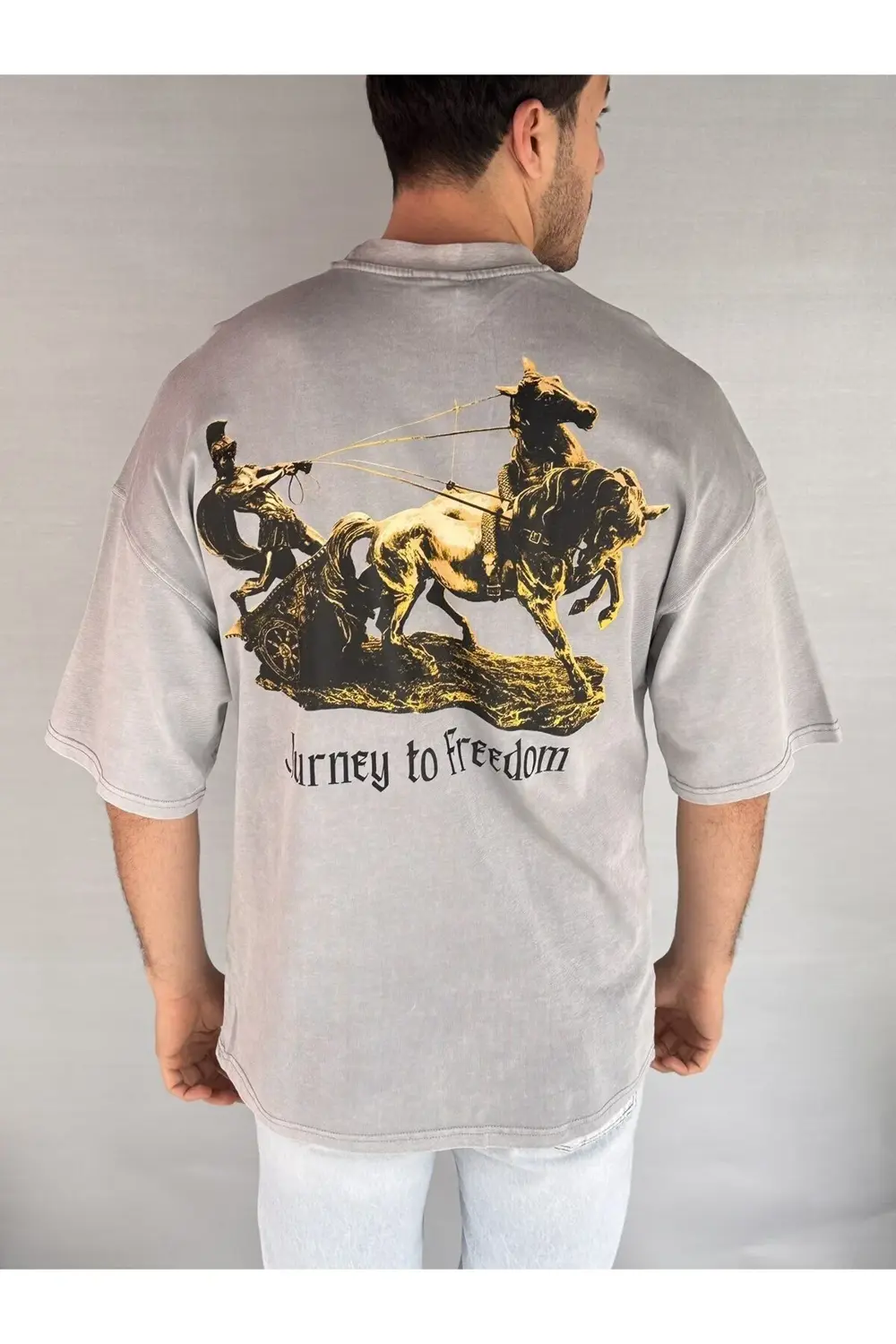 Gladyatör Yıkamalı T-shirt