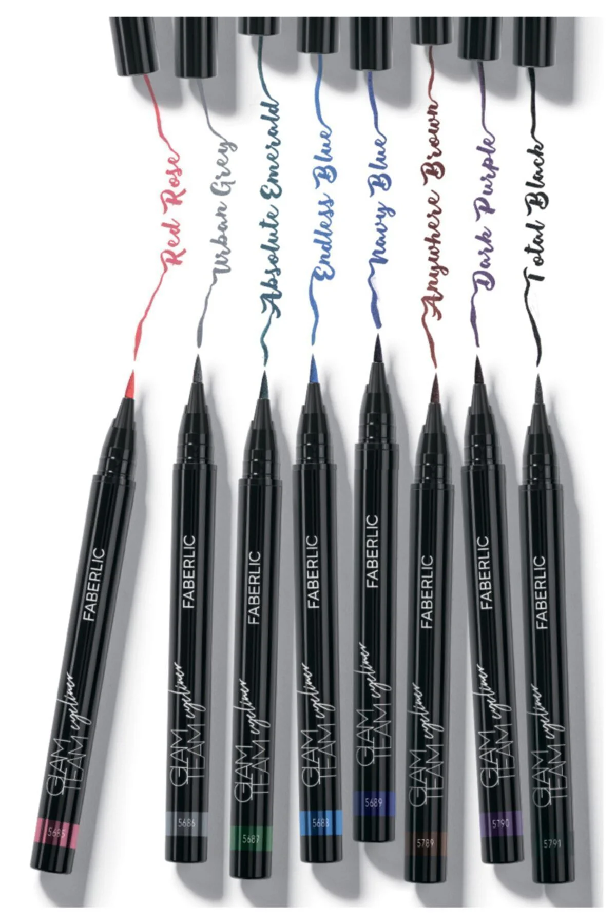 Glam Team Kalıcı Renkli Eyeliner Mavi - 0.4 ml