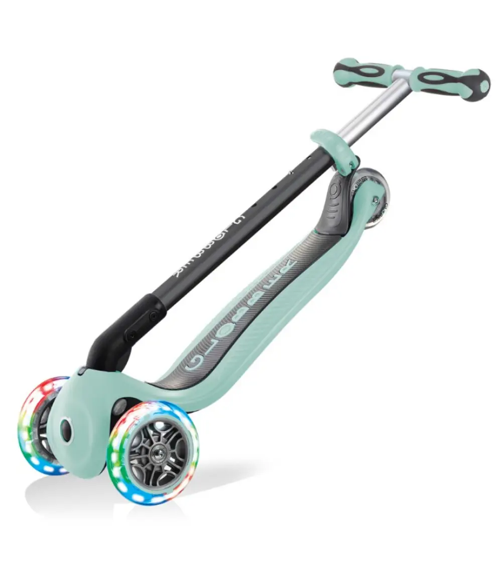 Globber Go Up Deluxe Scooter (Işıklı) Mint Yeşili Globber Go Up Deluxe Scooter (Işıklı) Mint Yeşili