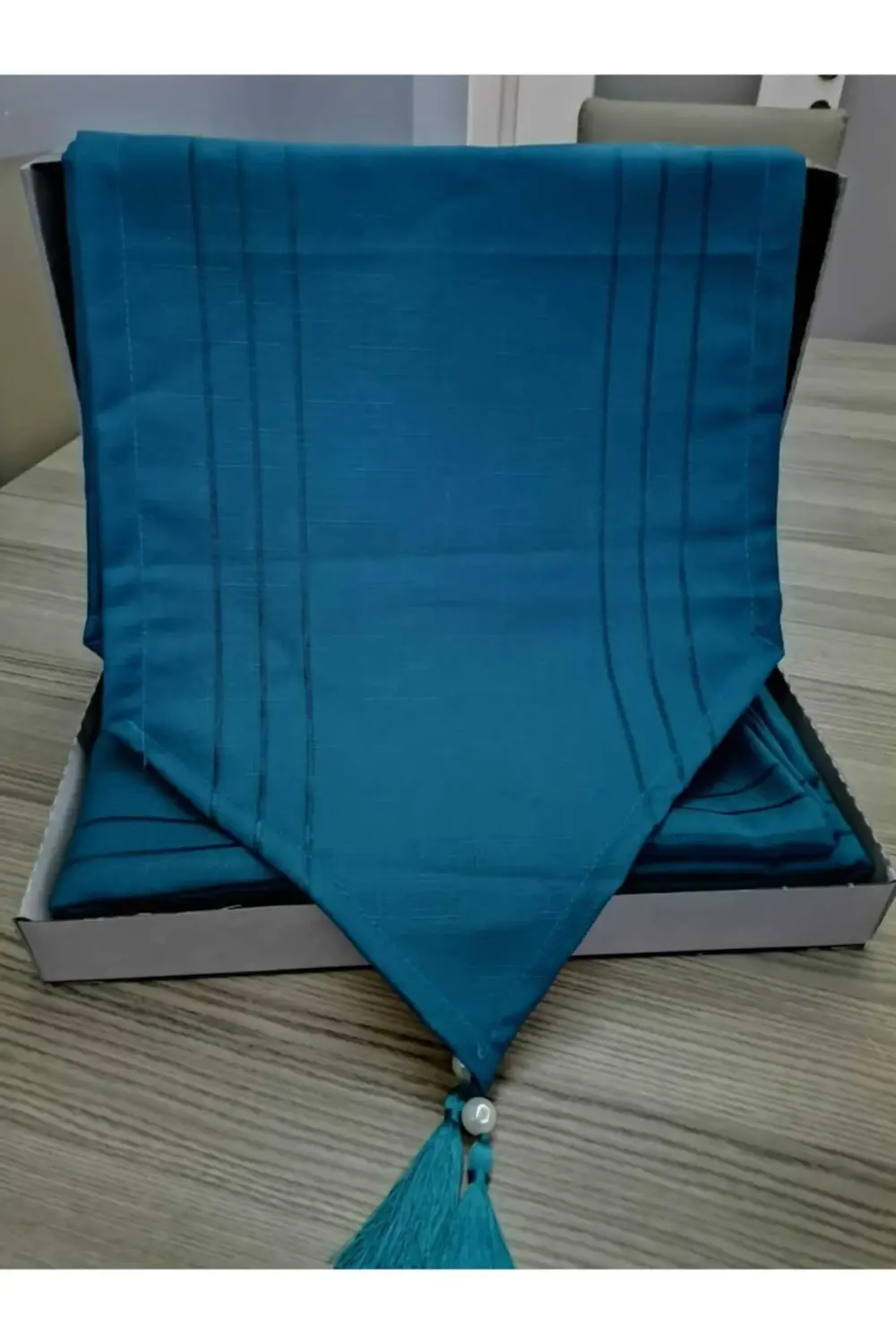 Gloria Zümrüt Yeşili Masa Örtüsü Takımı Yemek Sunum Seti