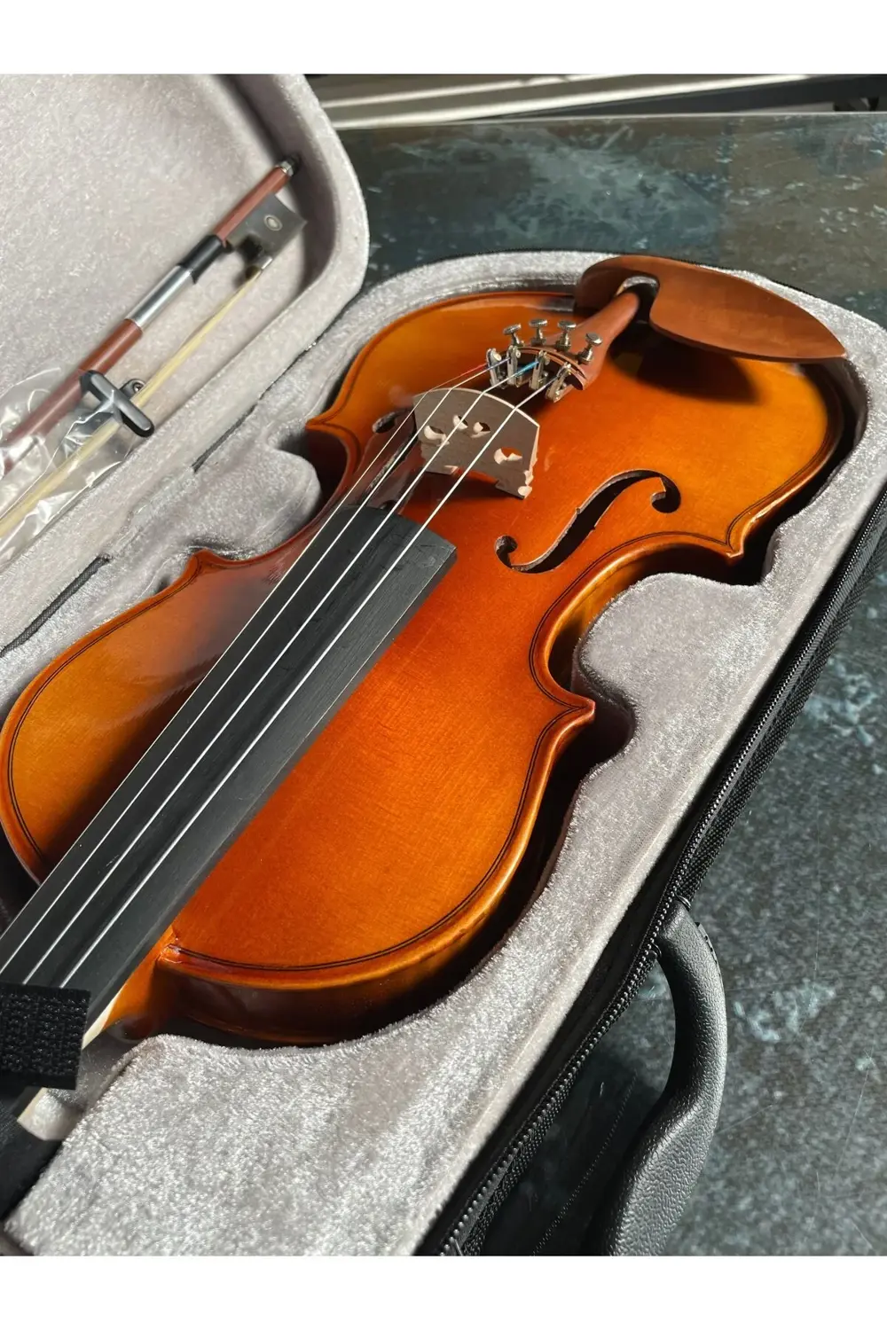 Salvador Glp68 Profesyonel 4/4 Kare Kutu Abanoz Klavye Parlak Cila Keman Salvador Glp68 Profesyonel 4/4 Kare Kutu Abanoz Klavye Parlak Cila Keman