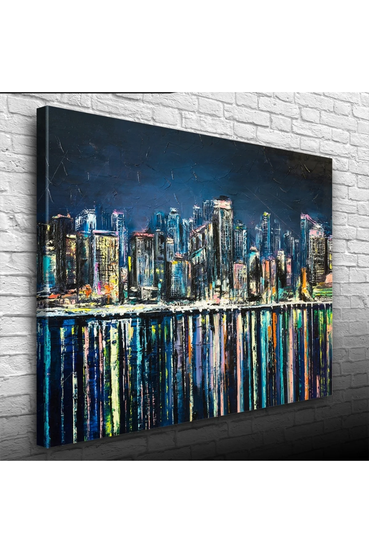 Gökdelenler ve Suya Yansıması Kanvas Tablo 50 x 70