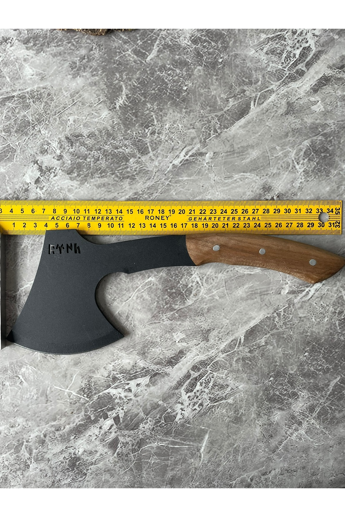 Göktürkçe Yazılı Karbon Çelik Ceviz Kabzeli Kılıflı El Yapımı Kam