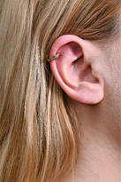 GOLD DESEN DETAY ZİRKON TAŞ ÇELİK PİERCİNG TRAGUS HELİX KIKIRDAK GOLD DESEN DETAY ZİRKON TAŞ ÇELİK PİERCİNG TRAGUS HELİX KIKIRDAK