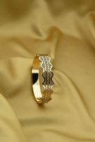 Tükkan Accessories Gold Desenli Kalin Kelepçe Çelik Bileklik-Keztçbi39