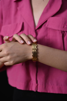 Tükkan Accessories Gold Desenli Kalin Kelepçe Çelik Bileklik-Keztçbi39