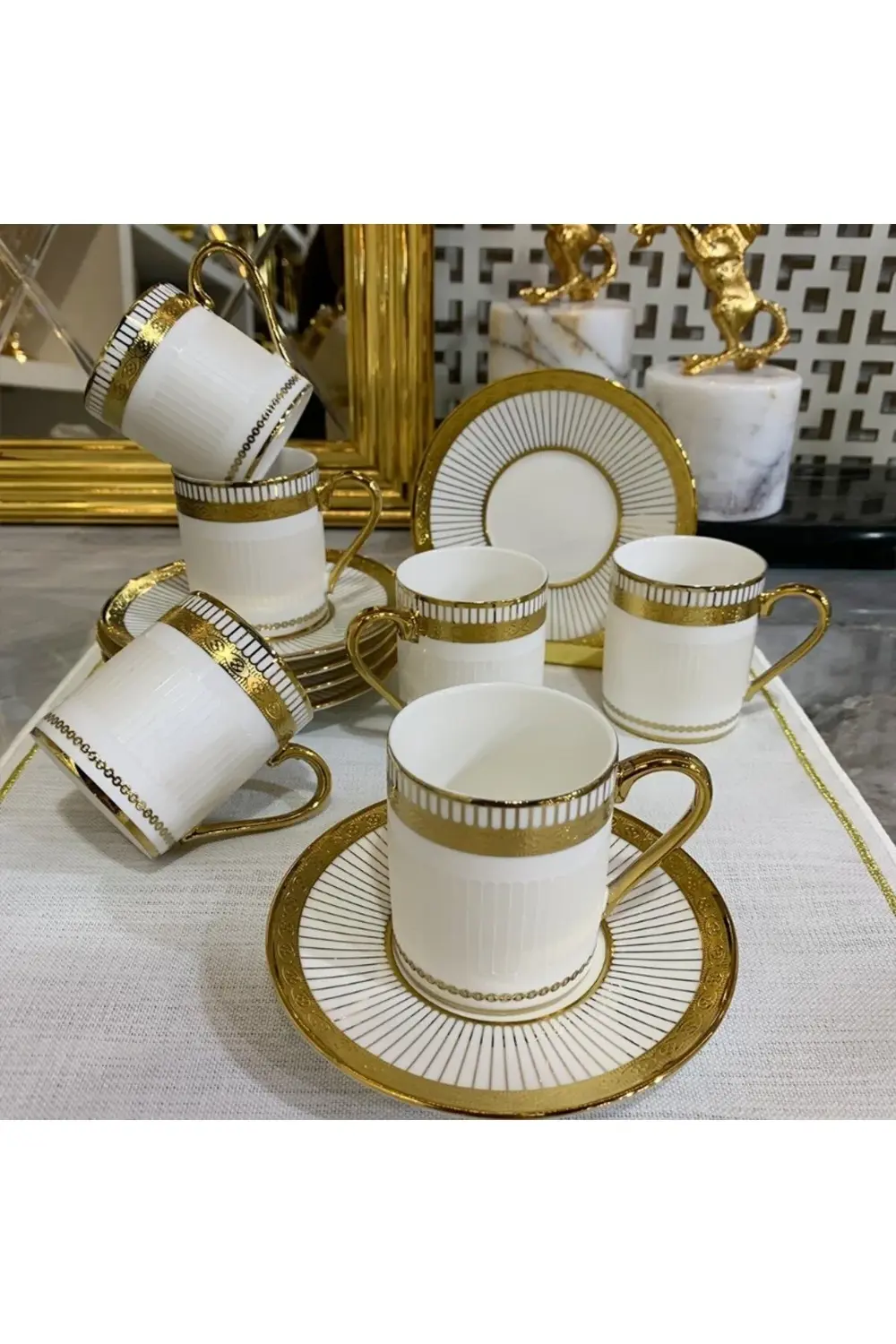 Gold Detaylı Porselen Fincan Takımı