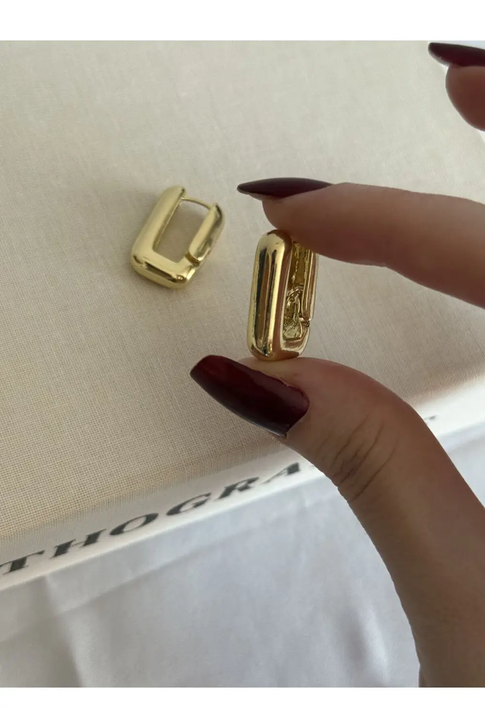 Atelier Emine Gold Dörtgen Küpe