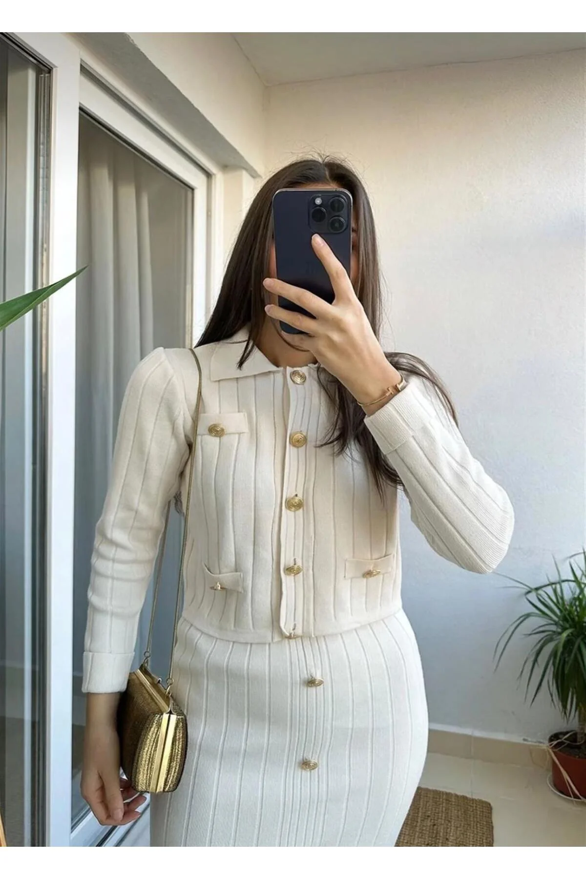GOLD DÜĞMELİ İÇ GÖSTERMEYEN HIRKA ETEĞİ LASTİKLİ UZUN TRİKO TAKIM