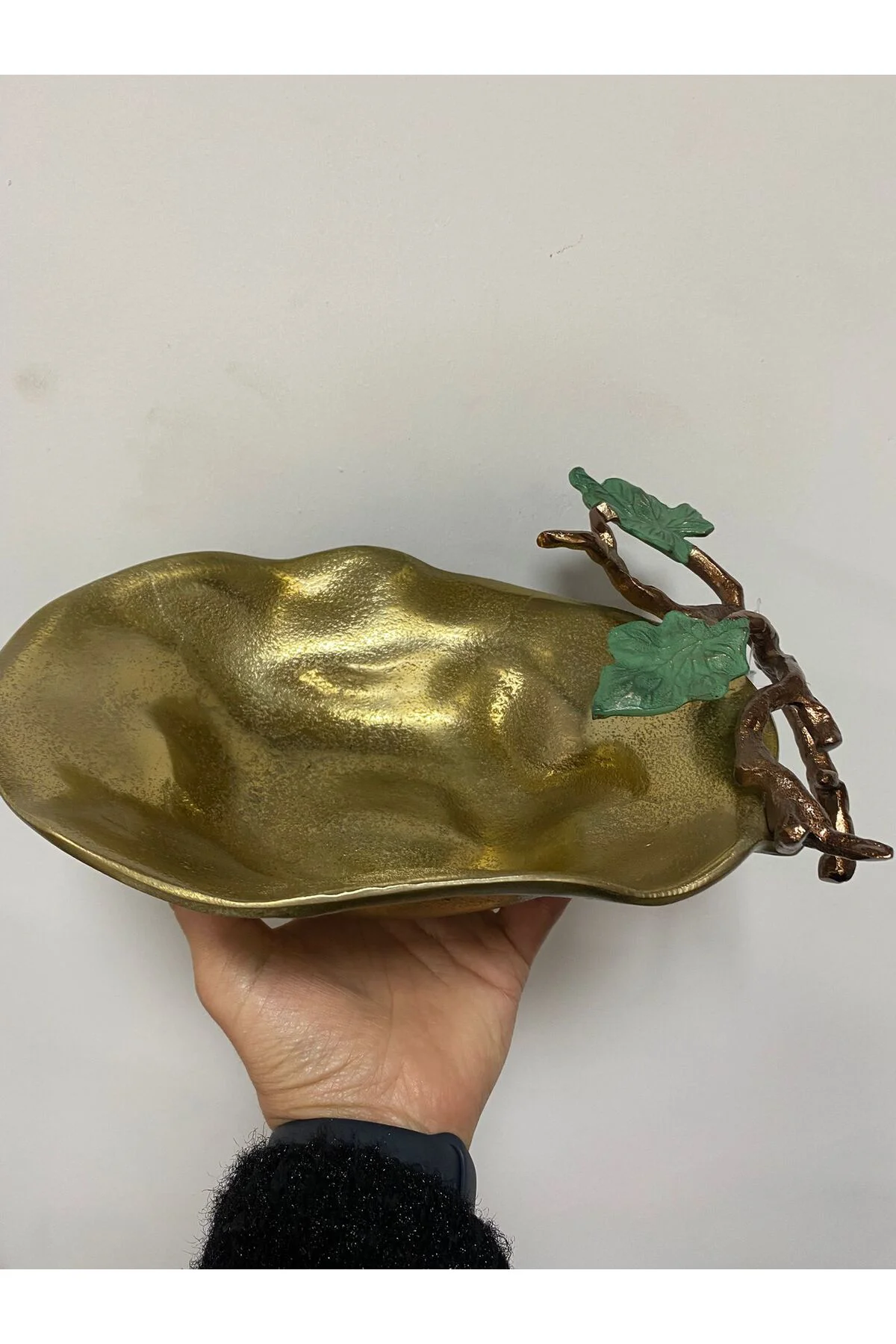 Gold Eskitme Aliminyum Dekoratif Yaprak Tabak Gold Eskitme Aliminyum Dekoratif Yaprak Tabak - Görsel 5