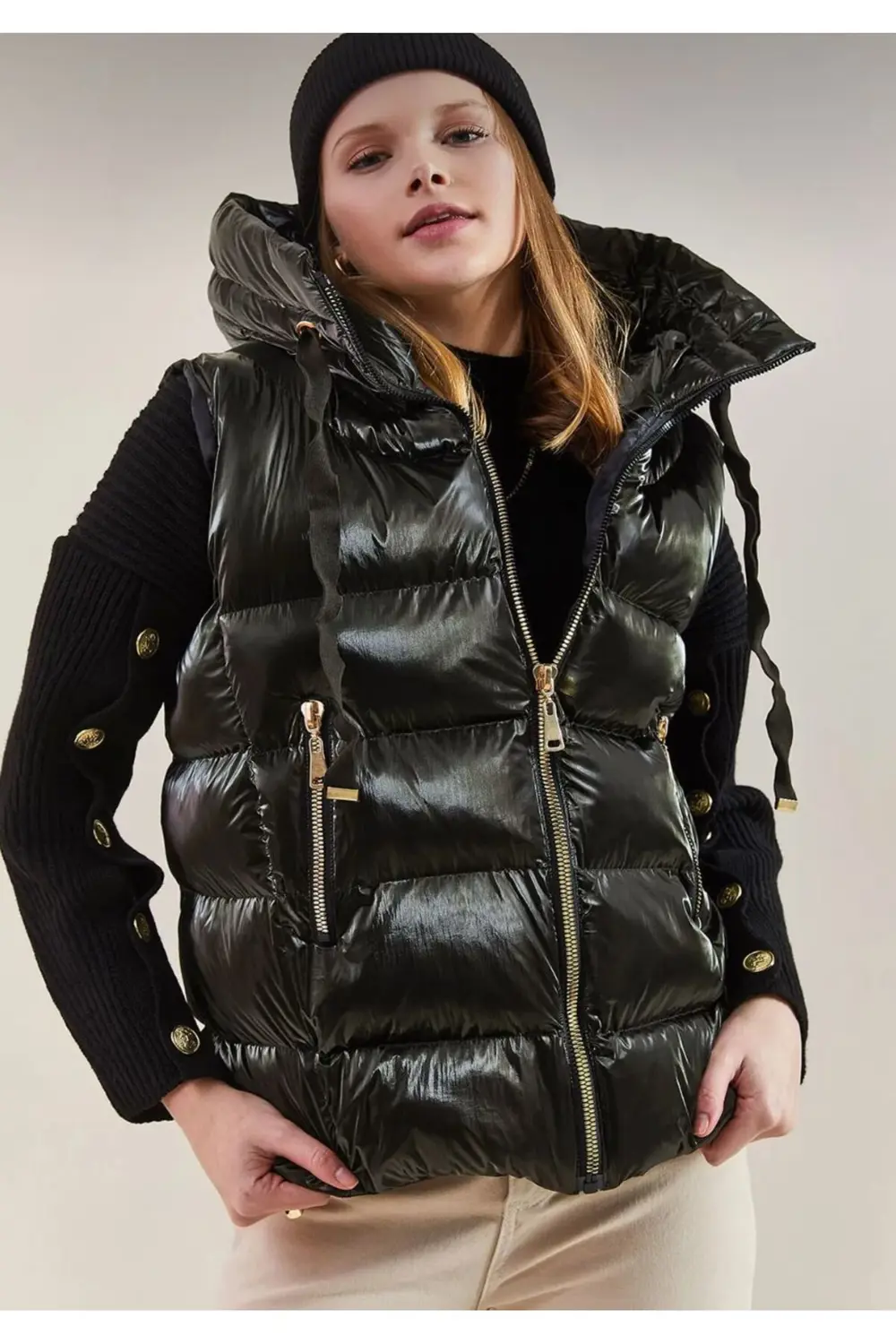 Moda Armanc Gold Fermuarlı Kapüşonlu Siyah Şişme Yelek