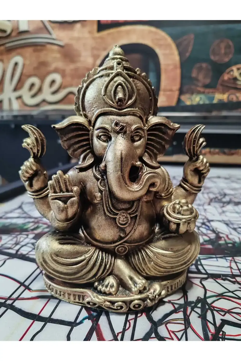 Gold Ganesha Heykeli – Altın Eskitme Hindu Şans ve Bereket Figürü