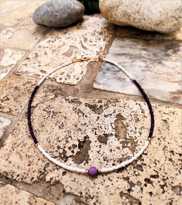 GOLD KAPLAMA MOR LAV TAŞI DETAY MOR-BEYAZ BONCUK KOLYE-0KOL99