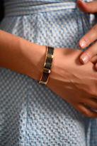 Tükkan Accessories Gold Kaplama Siyah Detay Kelepçe Çelik Bileklik-Keztçbi43