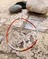 Tükkan Accessories Gold Kaplama Silindir Sari Sedef Taşi Detay Turuncu-Beyaz Boncuk 