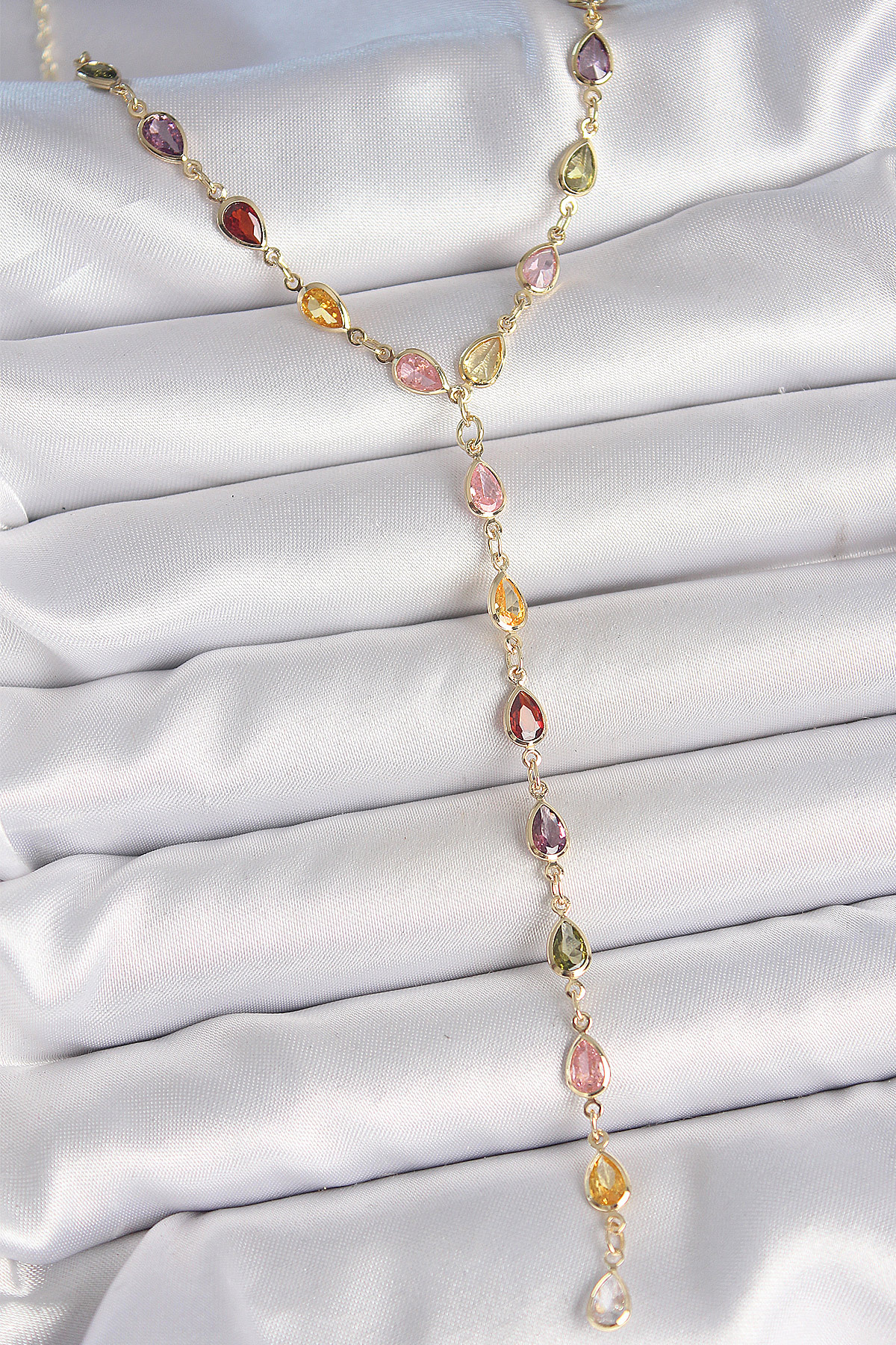 Clariss Gold Karışık Renk Zirkon Taşlı Y Pirinç Kolye