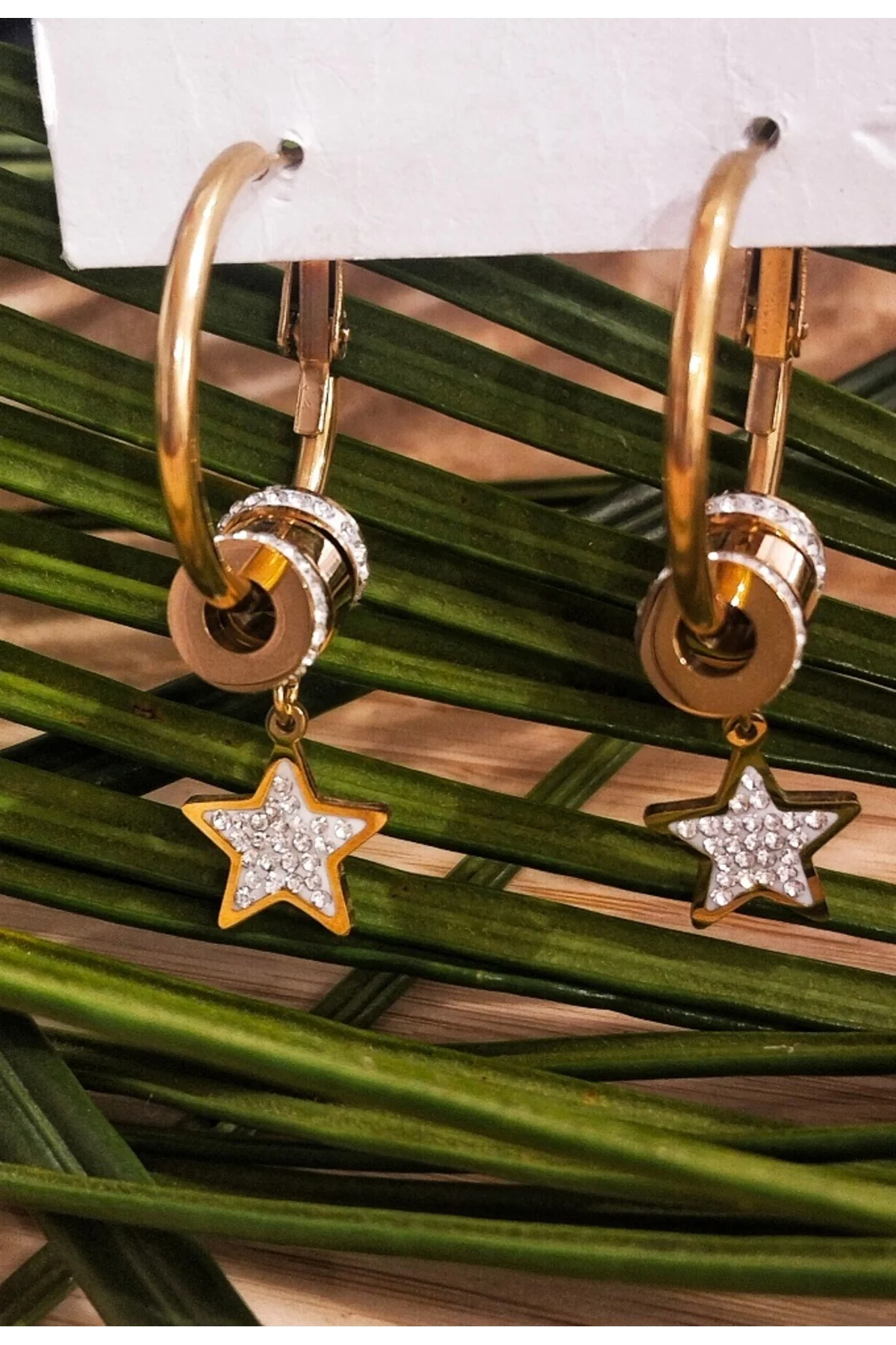 Gold Lüks Figürlü Gösterişli Sallantılı Küpe
