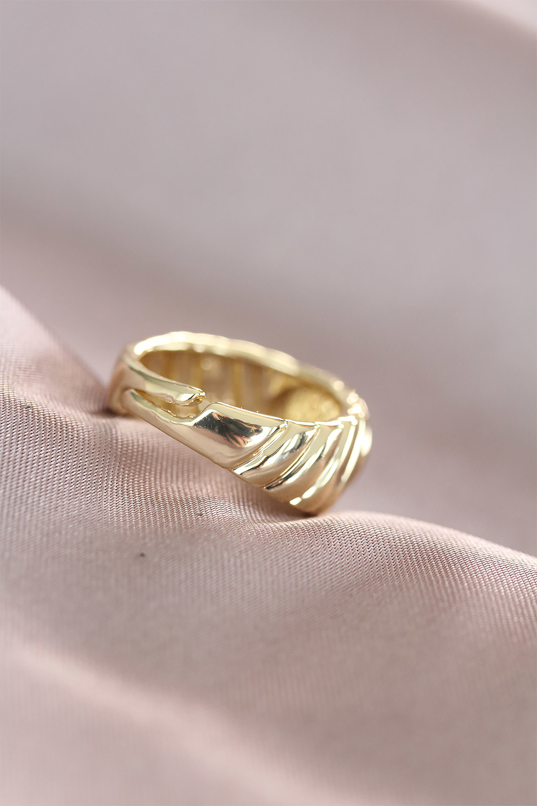 Gold Metal Kadın Yüzük - TJ-BYK1545 Gold Metal Kadın Yüzük - TJ-BYK1545