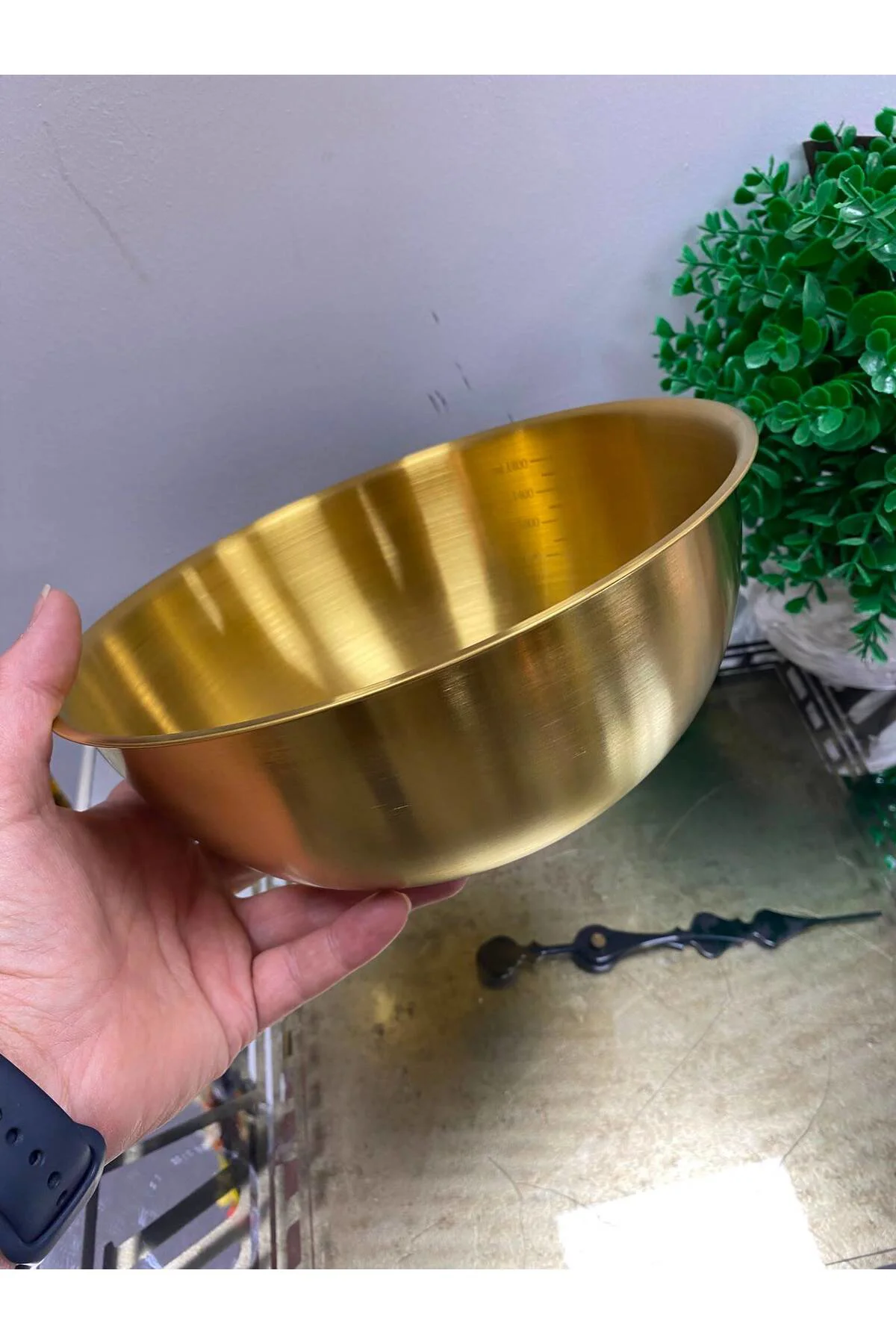 Gold Metal Paslanmaz Çelik Derin Çukur Kase Ölçekli 1800 ml
