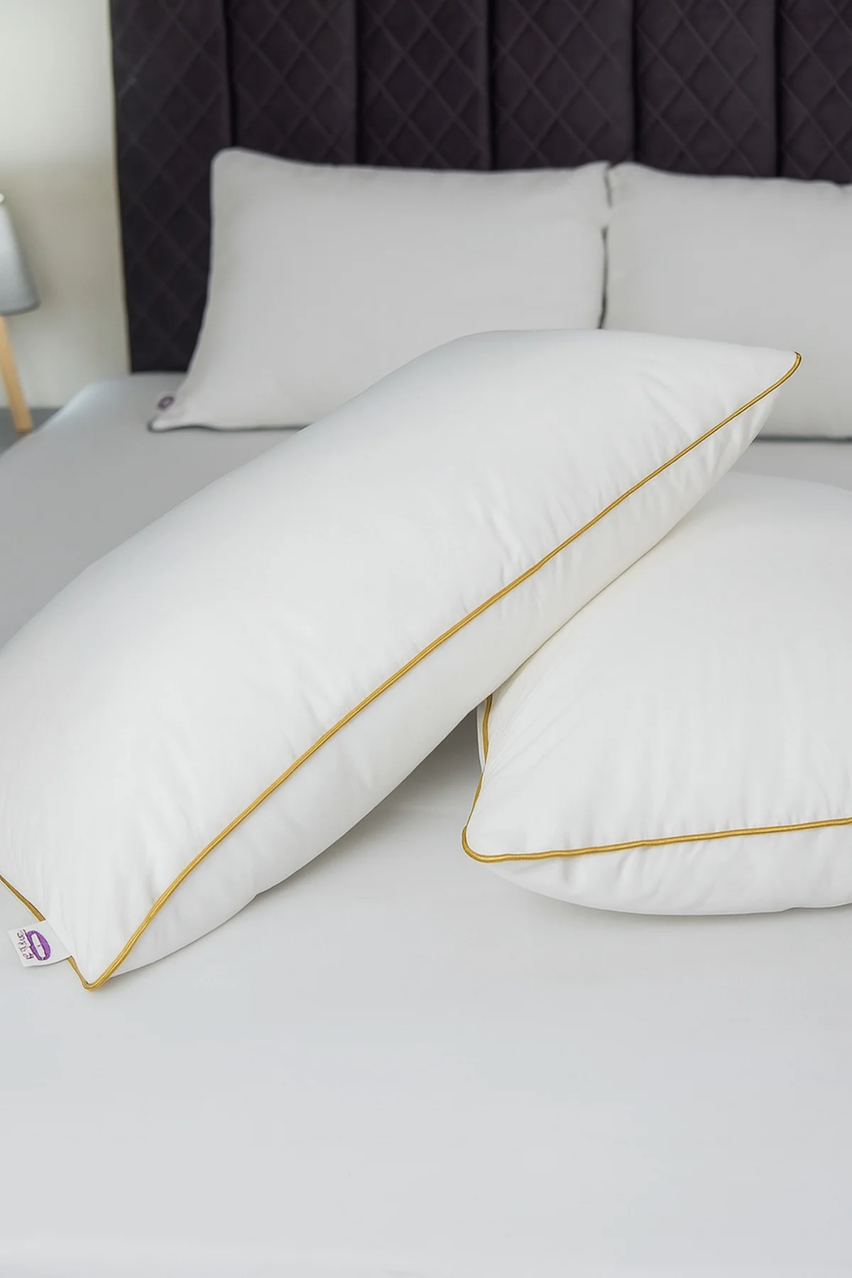 Gold Rengi Biyeli Nanojel Yastık 1100 gram 50x70 cm 1 adet, Lüks Otel Yastığı