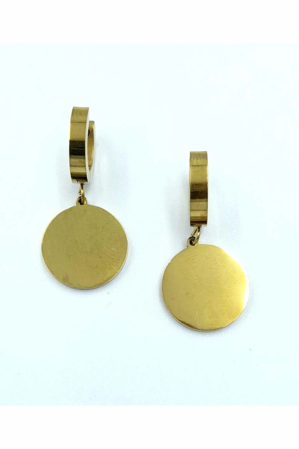 Gold Renk Figürlü Çelik Küpe