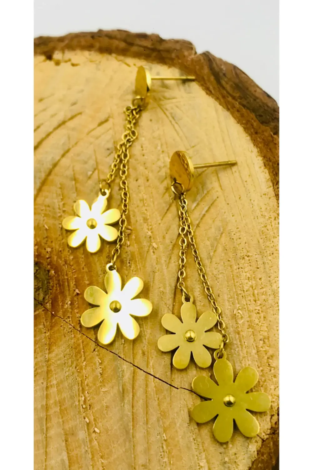 Gold Renk Figürlü Çelik  Küpe