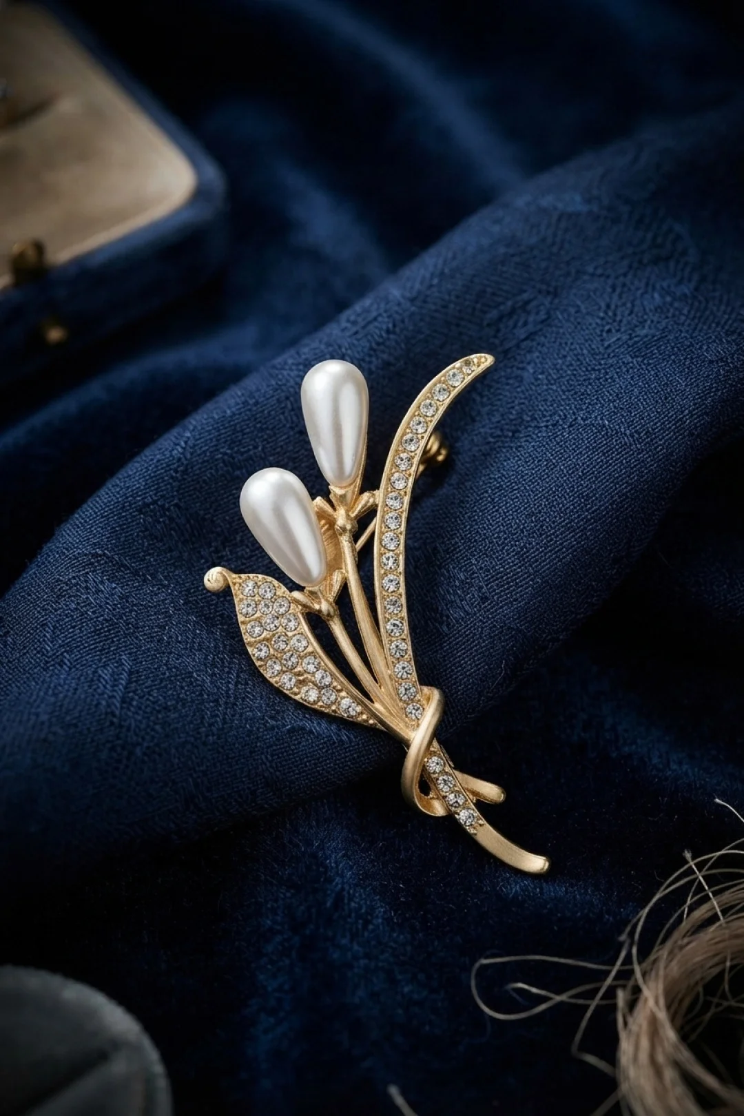 Gold Renk İncili Model Zirkon Taşlı Broş Fiyatı, Yorumları ve Özellikleri