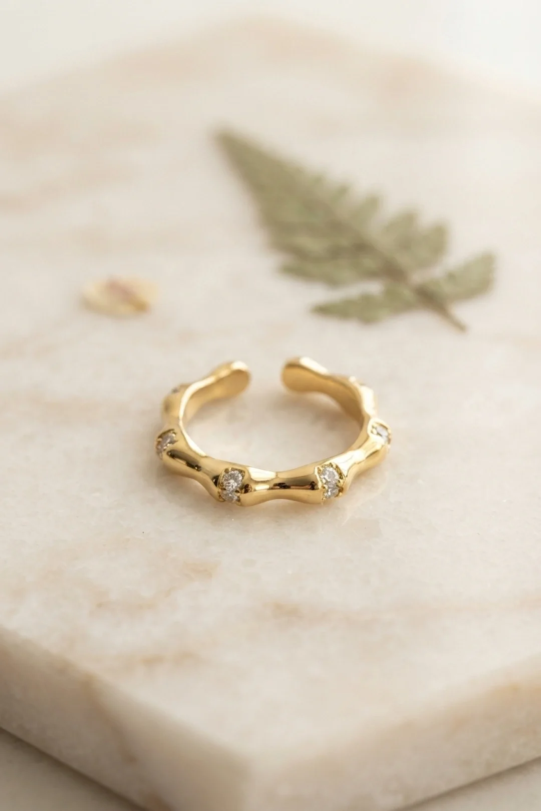 Gold Renk Kemik Model Zirkon Taşlı Kadın Yüzük Fiyatı, Yorumları ve Özellikleri