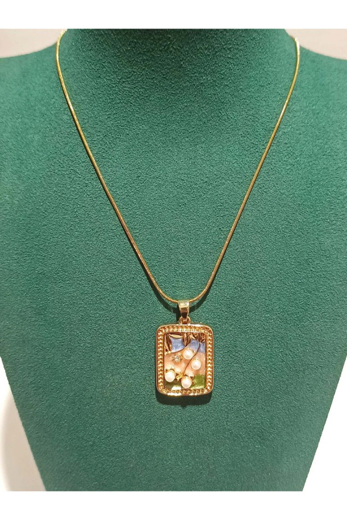 Gold Renk Lüks Figürlü Gösterişli Kolye