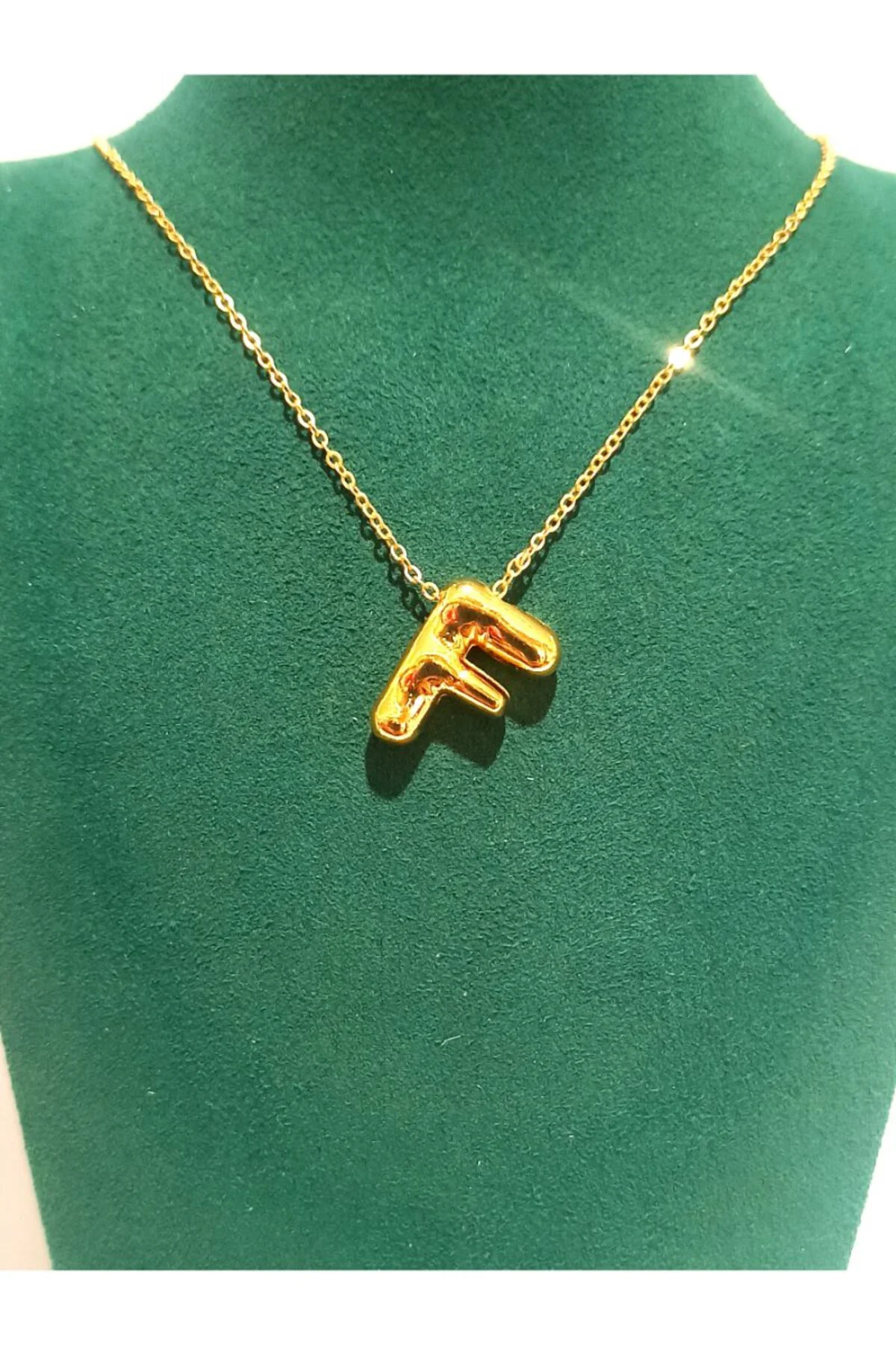 Gold Renk Lüks Figürlü Gösterişli Harf Kolye