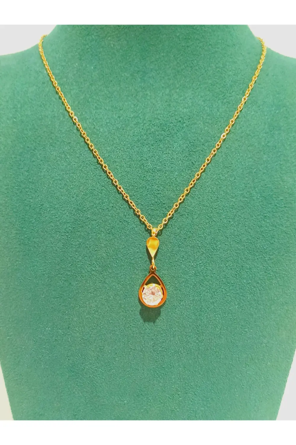 Gold Renk Lüks Figürlü Gösterişli Kolye