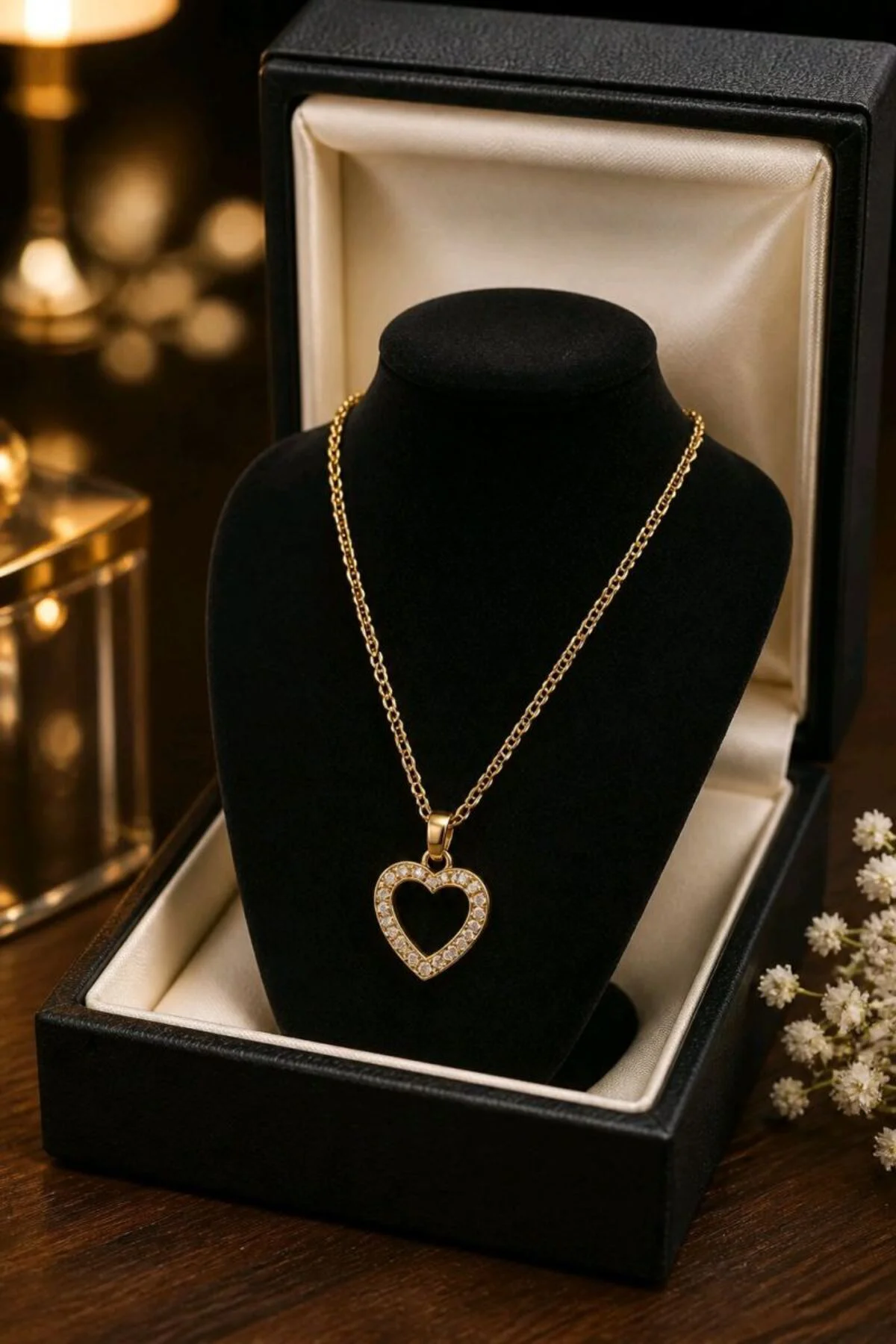 Gold Renk Lüks Kalp Figürlü Gösterişli Kolye