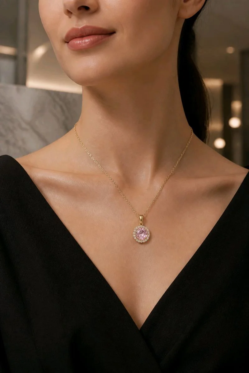 Gold Renk Lüks Zirkon Taşlı Figürlü Gösterişli Kolye