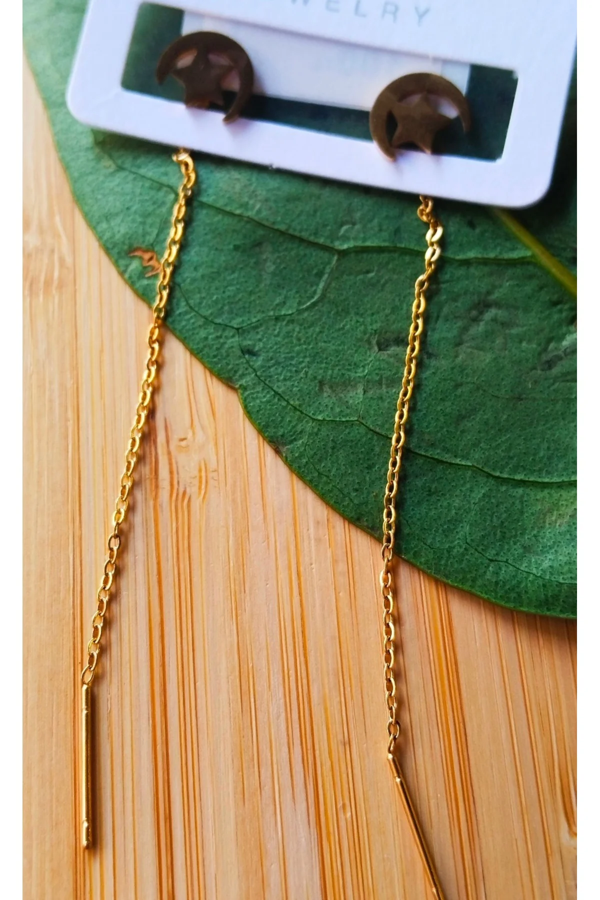 Gold Renk Metalik Ay Yıldız Figürlü Sallantılı Küpe